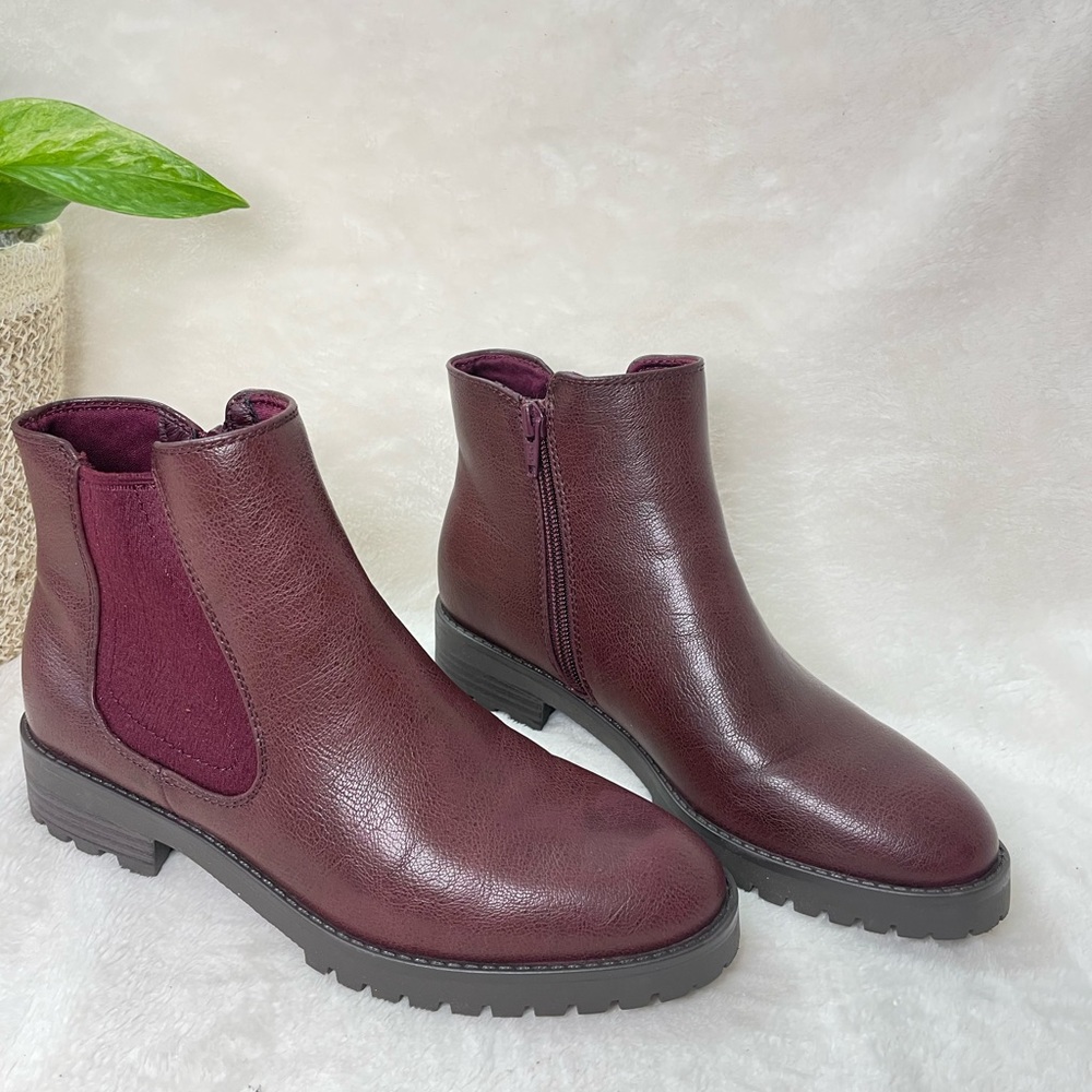Baretraps Daytona Chelsea Boot Cabernet 6M Ankle Booties G 756 - Picture 9 of 16
